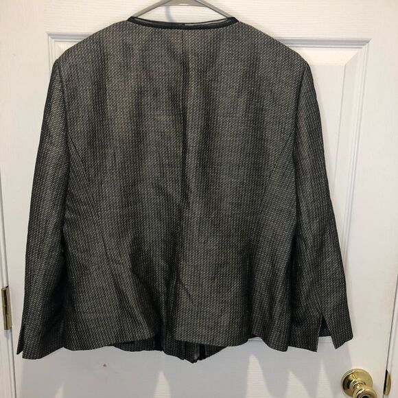 Ellen Tracy Linda Allard black gray silver button front blazer and skirt suit - Picture 6 of 16